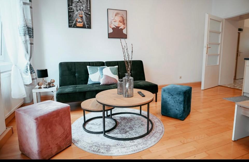Raimond Apartment Top 27 Wina Bagian luar foto